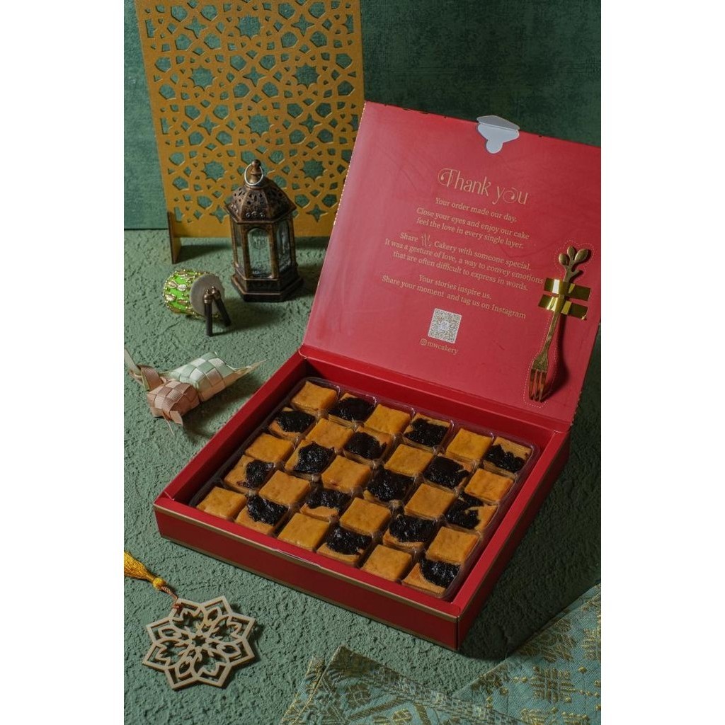 

Kue Lapis Legit Premium MW Cakery Mix Original Prunes Wisman 30 bites LS01