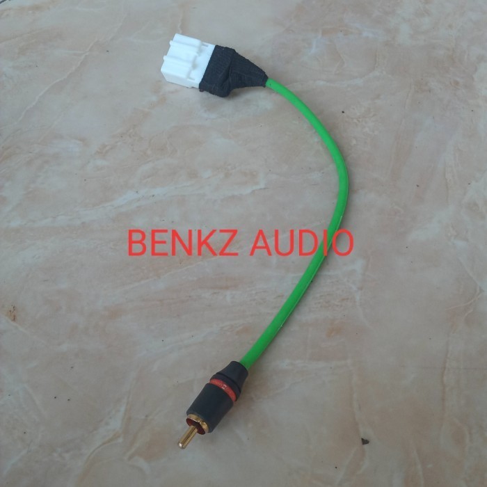 HOT SALE Soket rca pnp video tv roof pfalon head unit innova 2011 2012 2013 V
