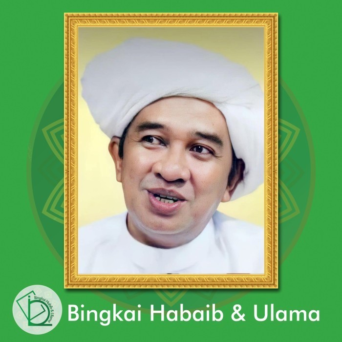 (28) Bingkai Foto Abah Guru Zuhdi 03. Ukuran 20X30Cm