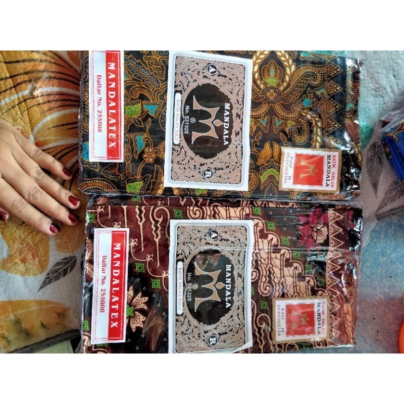 Kain panjang Mandala batik Solo