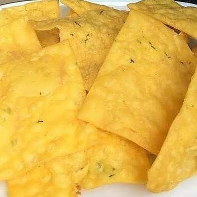 

BIG SALE KRIPIK BAWANG 1KG / KRIPIK LEBARAN / KUE LEBARAN / KRIPIK BAWANG !!!!!