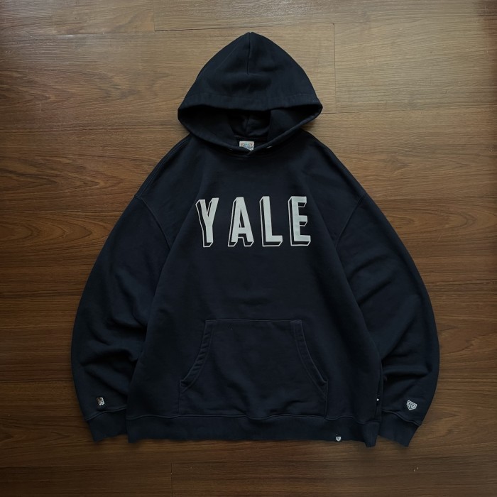 EBBETS FIELD FLANNELS X YALE PULLOVER HOODIE