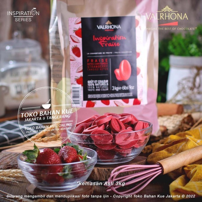 

Ready Valrhona Chocolate Couverture 100gr Inspiration Fraise STRAWBERRY