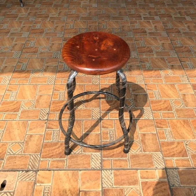 Bangku Besi Tinggi / Bangku Kayu / Bangku Cafe / Bangku Bar