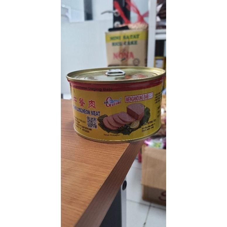 

Gulong Pork Leg Pork Luncheon Meat Gulong Daging Maling Dalam Kaleng