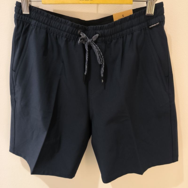 CELANA PENDEK QUIKSILVER TAXER