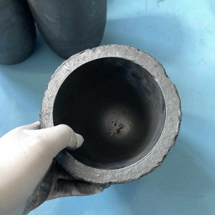 Tungku Kowi Untuk Lebur Logam Diameter 20 Tinggi 25 Cm