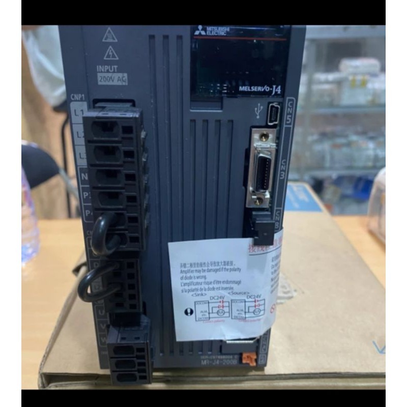 MITSUBISHI SERVO MR-J4-200B