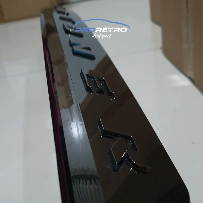 Garnish Trunklid Toyota Fortuner Gr 2021 Black Chrome Original Pnp Vrz Ori