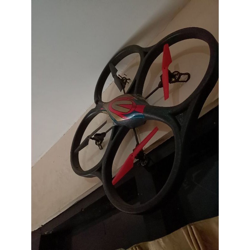 drone UFO ukuran besar