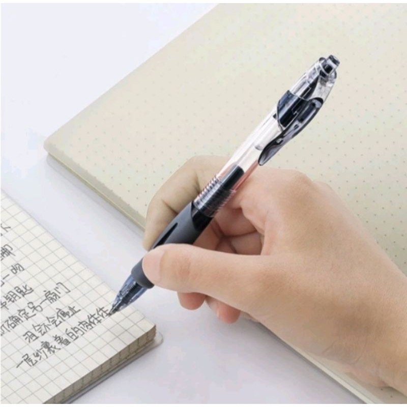 

PULPEN GEL 0.5 M /PULPEN PENCET HITAM