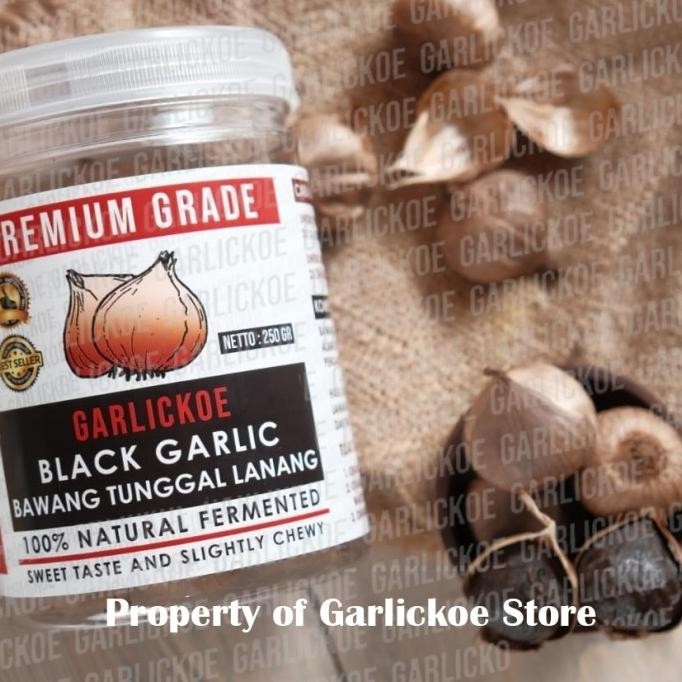 

BLACK GARLIC / BAWANG HITAM TUNGGAL LANANG 250gr PREMIUM GARLICKOE