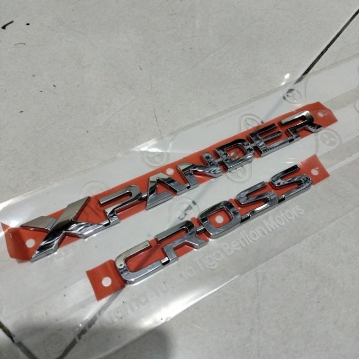 Emblem Xpander Cross Original Mitsubishi