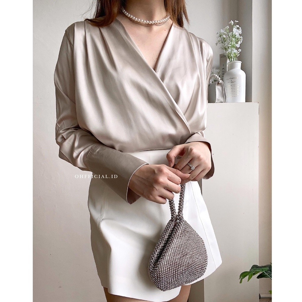 [EXCLUSIVE] BAHAN LEMBUT Emily Top/ Atasan Satin Wanita