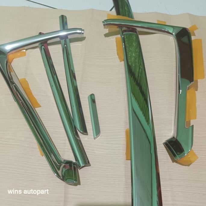 LIS LIST GRILL BEMPER DEPAN DAIHATSU SIGRA SET 6PCS CROM ORIGINAL