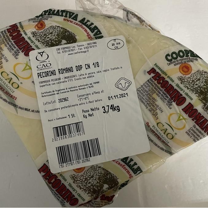 

Pecorino Romano cheese 500gr JS