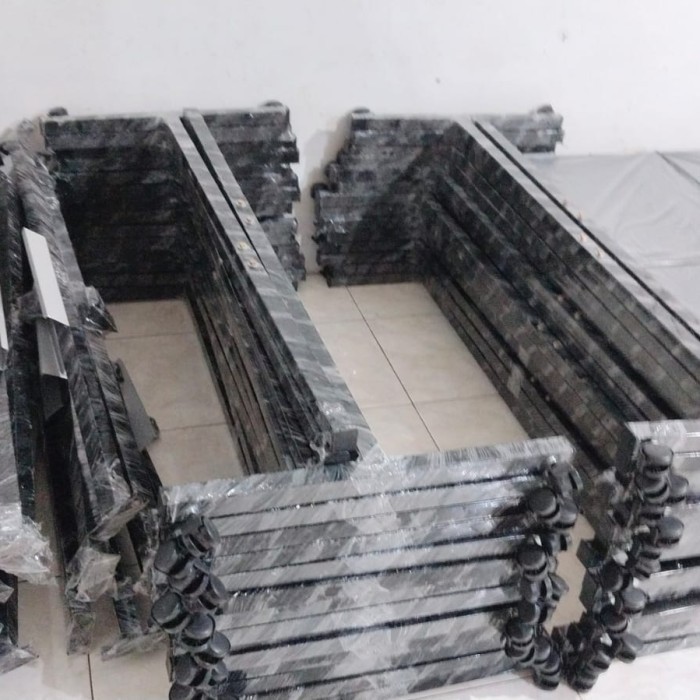 

Kaki Papan Tulis Atau Standing 90 X 120