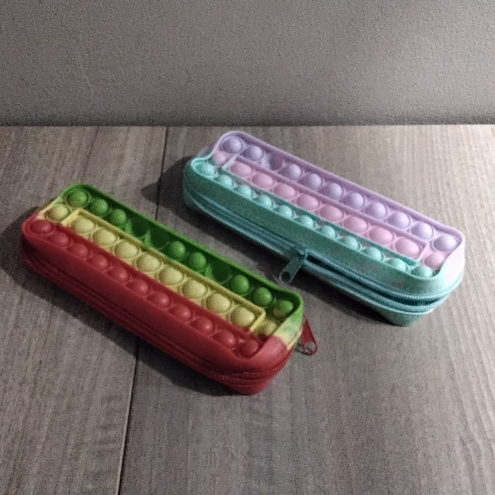 

] Pencil case pop-it