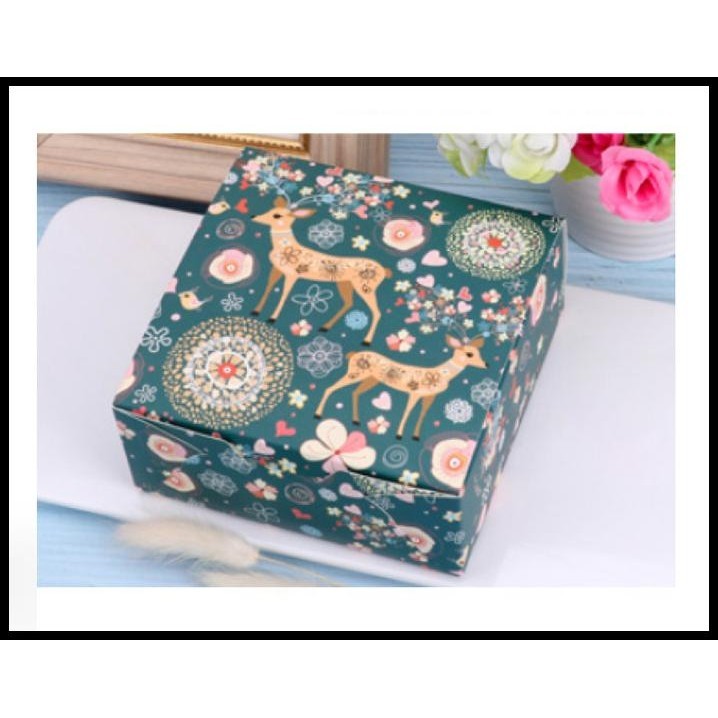 

TERBARU BOX RUSA BIRU 12CM , KOTAK HADIAH NATAL , KOTAK TEMA NATAL , BOX GIFT !!!!
