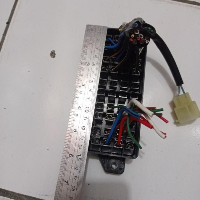 Fuse Box Sekring Mobil Universal
