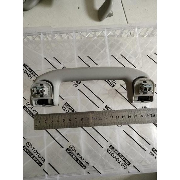 PART MOBIL PEGANGAN TANGAN PLAFON YARIS VIOS LIMO ORIGINAL TOYOTA