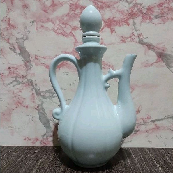 koleksi cantik teko antik celadon putih