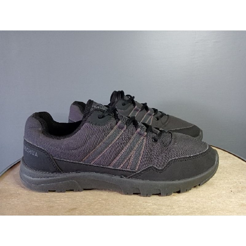 Sepatu Outdoor Quechua