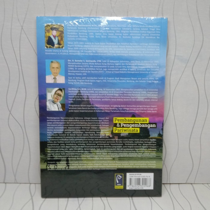 

Buku Pembangunan Dan Pengembangan Pariwisata