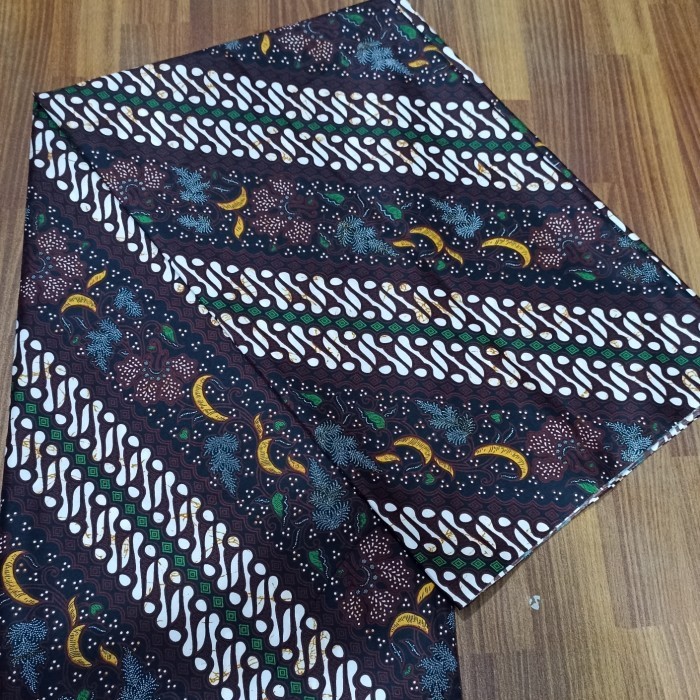 Kain Batik Jarik Motif Parang Seling Colet Warna Hijau