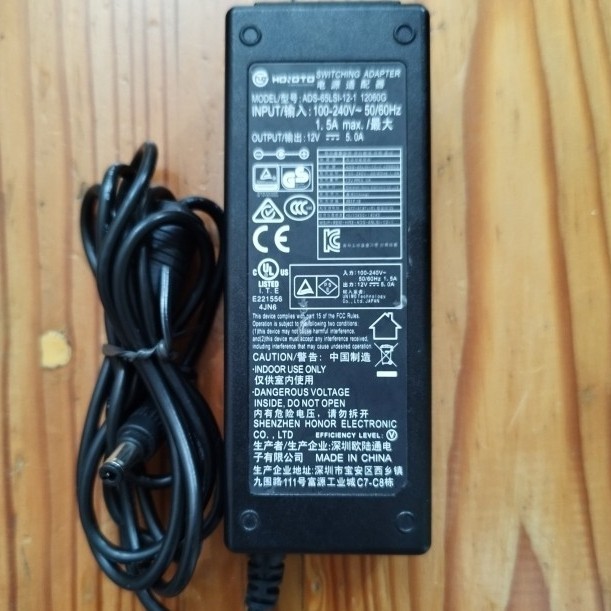 SWITCHING ADAPTOR HOIOTO 12V~5A ORIGINAL