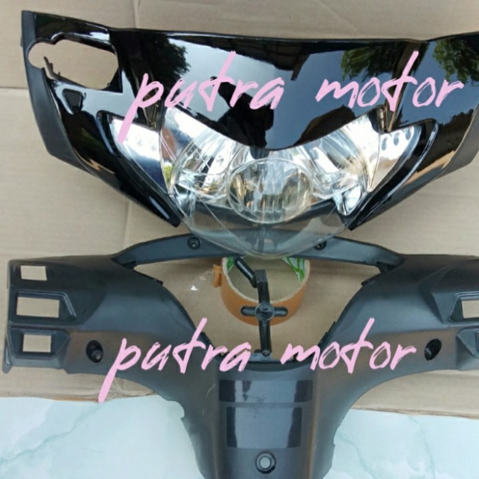 Batok Kepala Depan Belakang Dan Reflektor Lampu Depan Supra X 125 2006
