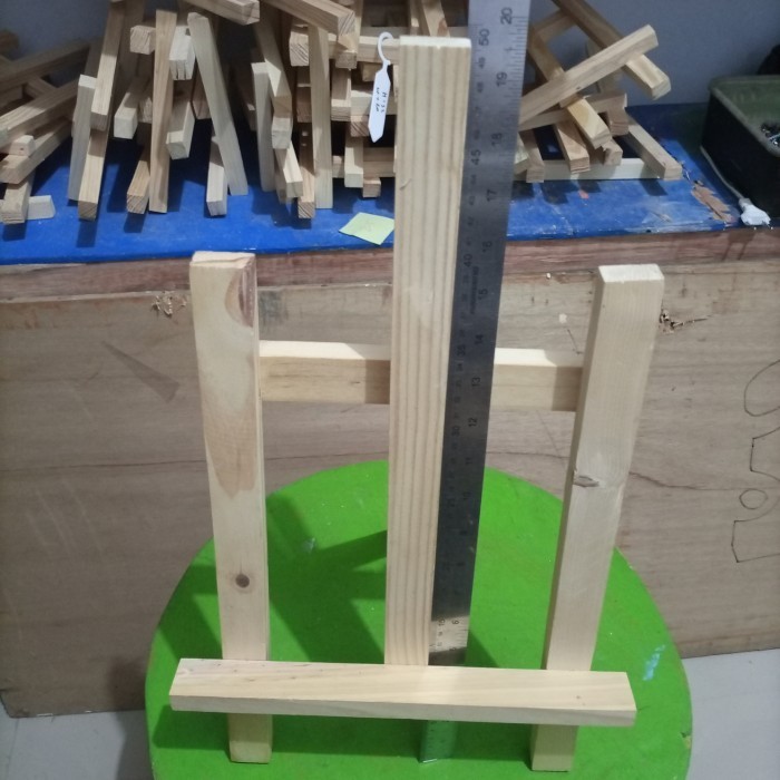 

easel stand lukis kayu jati Belanda tinggi 50cm lebar 30cm K01