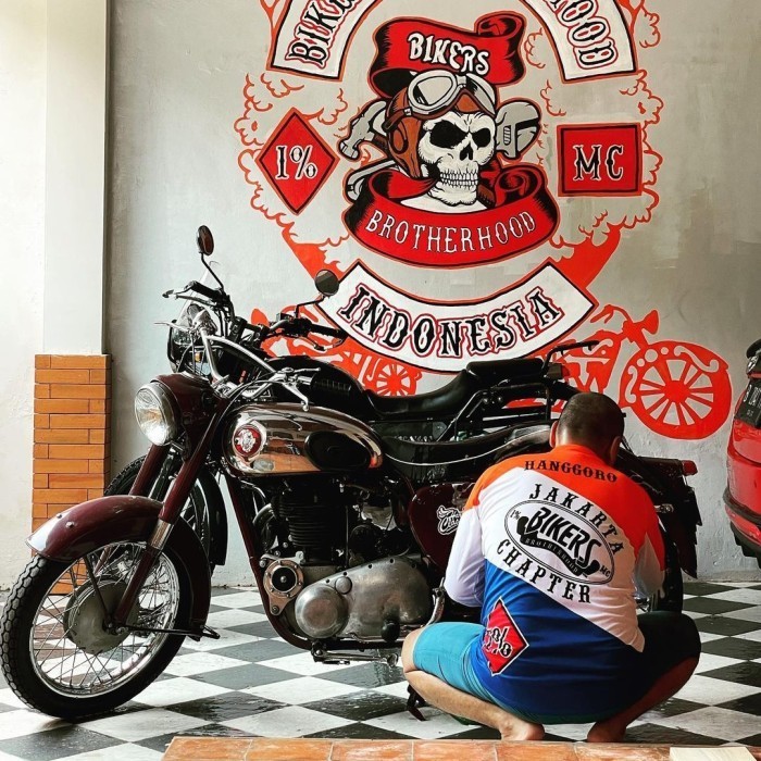 Stang Motor British Custom, Trail Classic