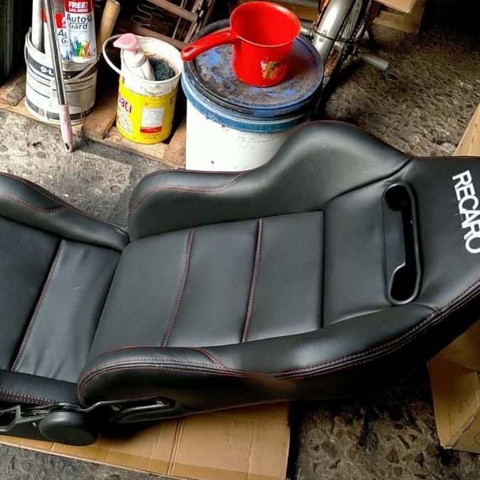 Jok Racing Mobil Recaro