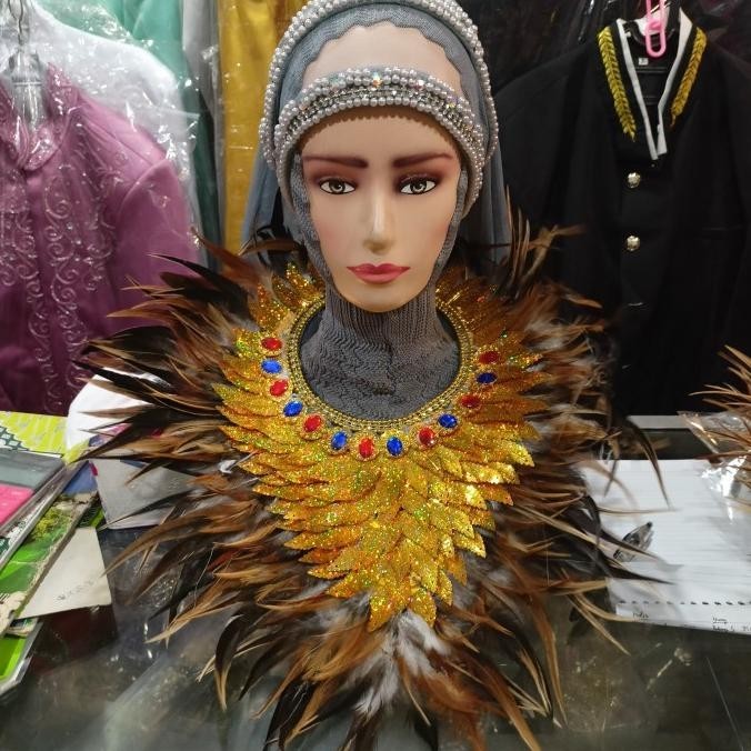 Kalung Bulu Ayam / Kalung Bulu Papua / Aksesoris Papua Dayak P35M