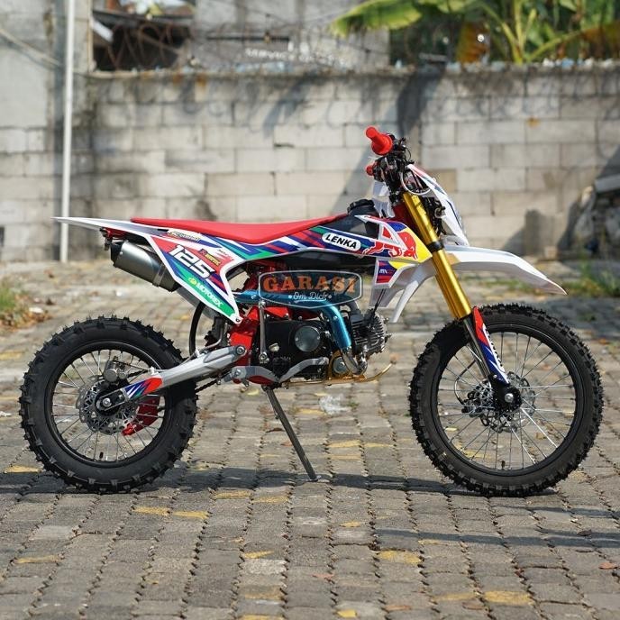 MEDIUM TRAIL LENKA 222 125CC MANUAL KOPLING 17 X 14