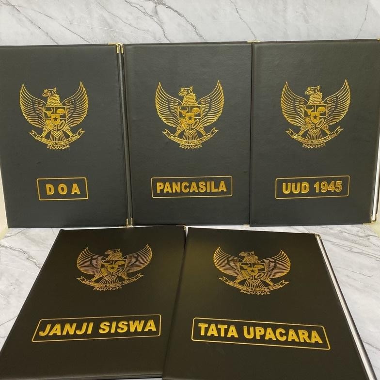 

masih promoo map upacara set isi 5 / map upacara/ map sekolah / perlengkapan sekolah