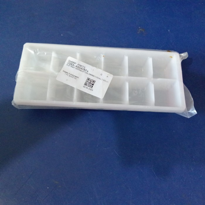 langsung order saja] CETAKAN ES BATU ( ICE MAKER ) KULKAS SHARP ASLI