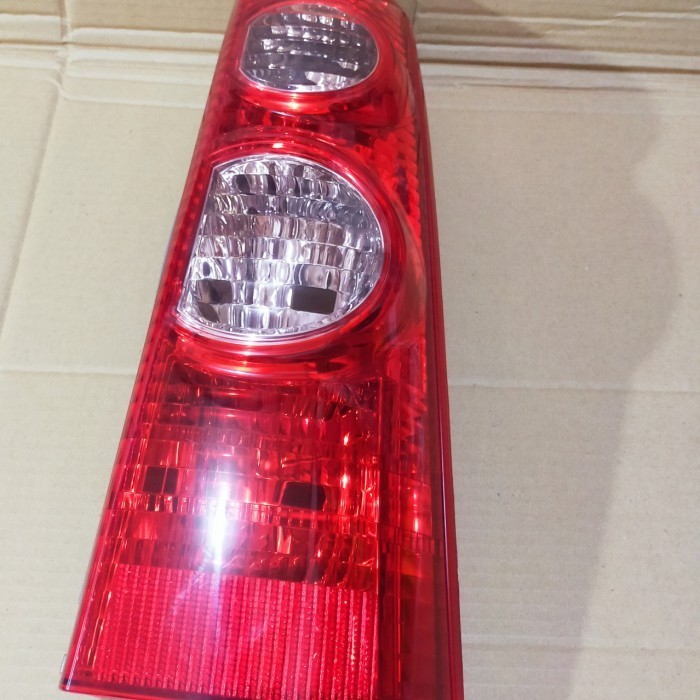 Lampu Stoplamp Lampu Stop Avanza Xenia Original 2004-2011