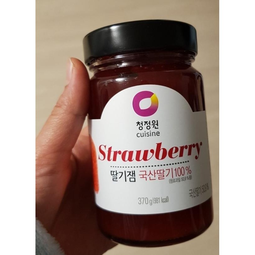 

STRAWBERRY JAM KOREA CHUNG JUNG ONE 370G / SELAI STRAWBERRY KOREA