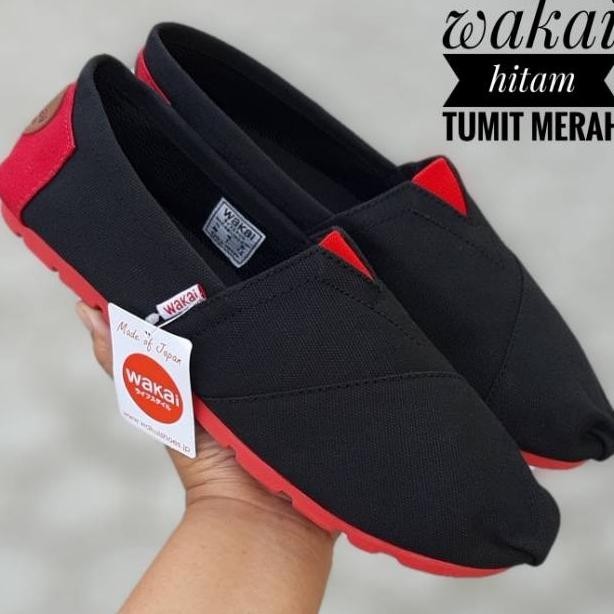 Sepatu Unisex Pria/Wanita Slip On Wakai Tag Vietnam Grade Original