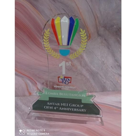 KLO plakat, plakat akrilik, plakat akrilik custom, plakat wisuda, plakat wedding, plakat souvenir, p
