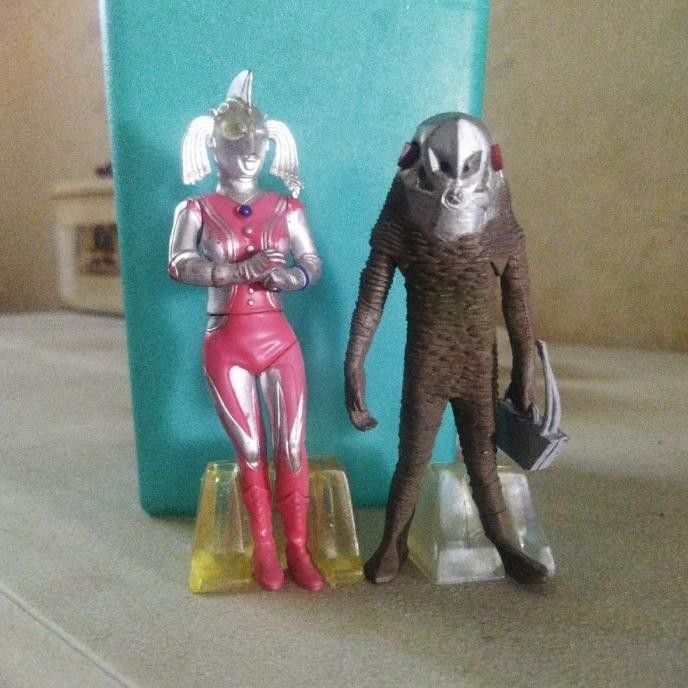 Mainan Action Figure Ultraman