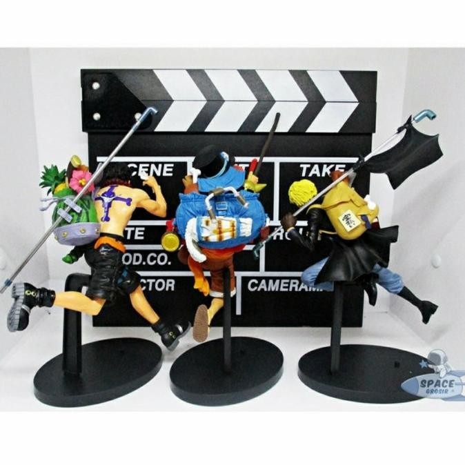 ACTION FIGURE ONE PIECE SET