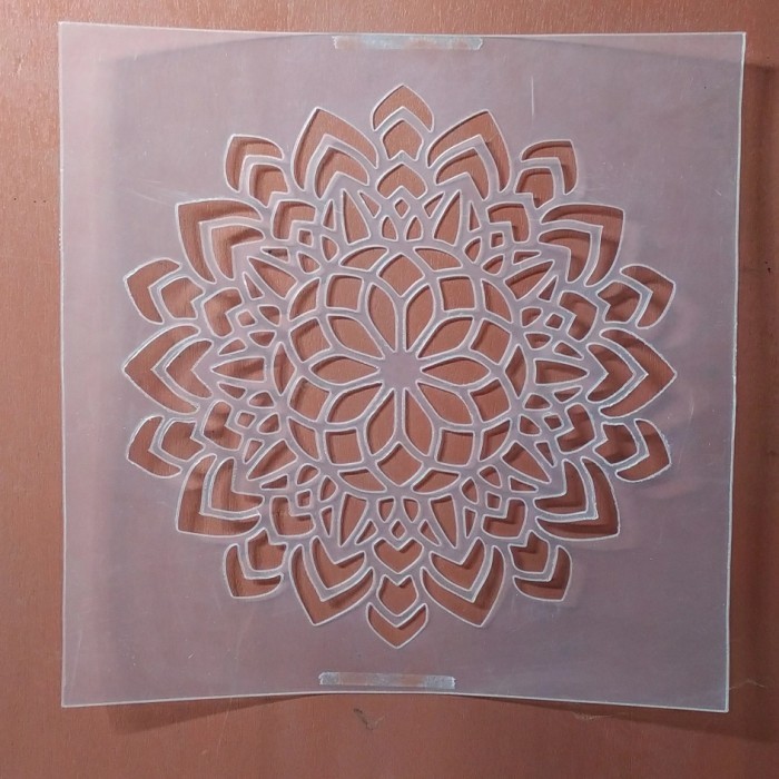 

stencil dinding motif mandala 1 ukuran 32cm x 32cm bahan tebal