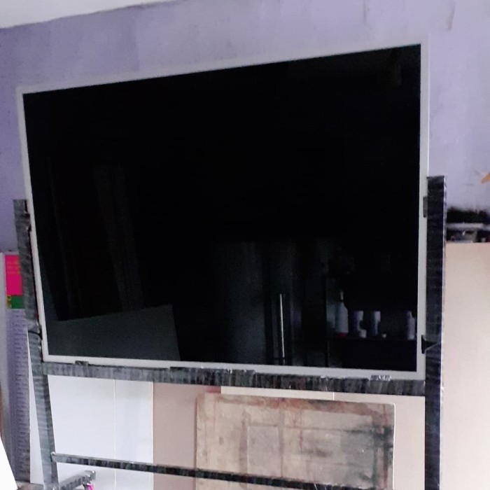 

Glass Black ard STANDING
