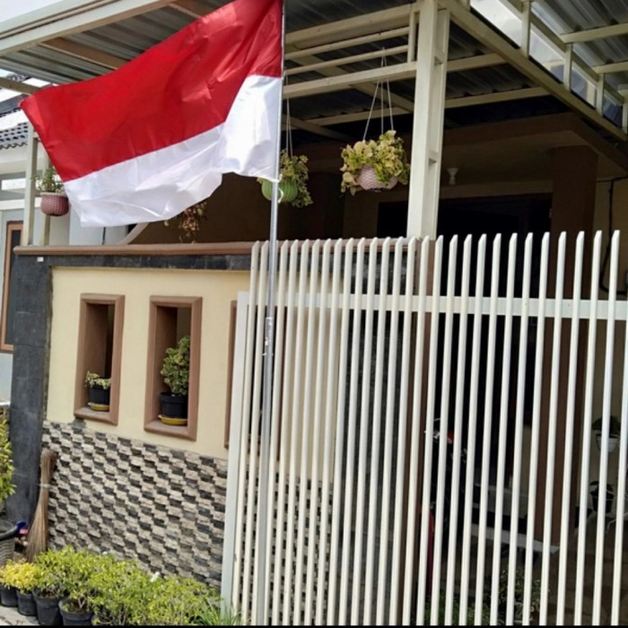 TIANG BENDERA GALVANIS 3M+BENDERA