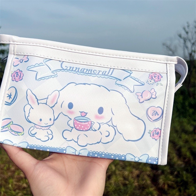 

Sanrio Kotak Pensil Lucu PU Kotak Pensil Kartun Kotak Pensil Kuromi dengan Tas Alat Tulis Ritsleting Hadiah Siswa