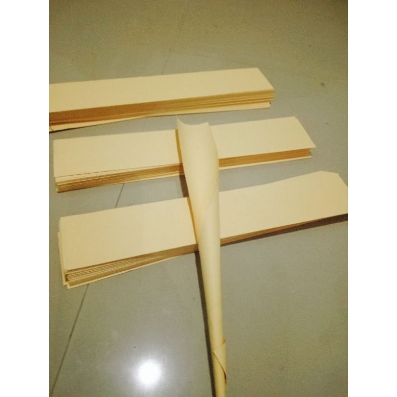

KERTAS HARUMANIS/KERTAS KERTAS HARUMANIS//KERTAS GULUNG HARUMANIS 1 KG