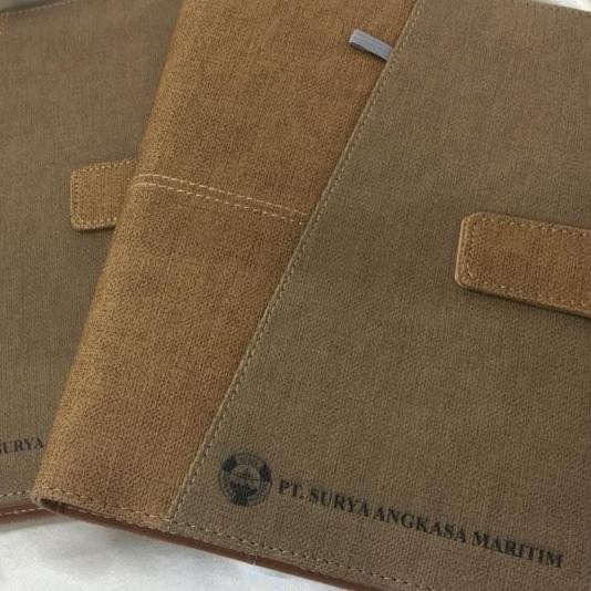 

Agenda Binder Kulit Exclusive Dpt Dicustom Nama Atau Logo Perusahaan